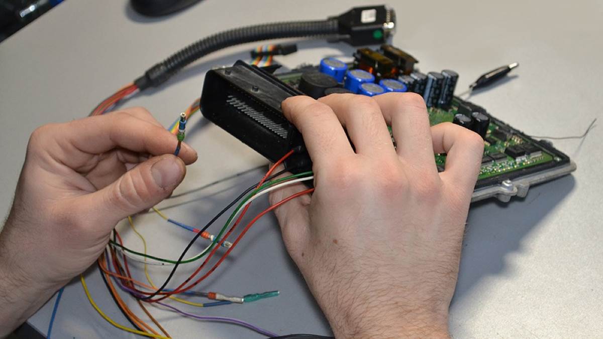 Как понять, что пора обновить прошивку автомобиля post thumbnail image